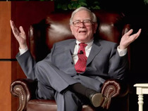 沃伦•巴菲特(Warren Buffett)称赞莫尼什•帕波莱(Mohnish Pabrai)，但这与股票无关