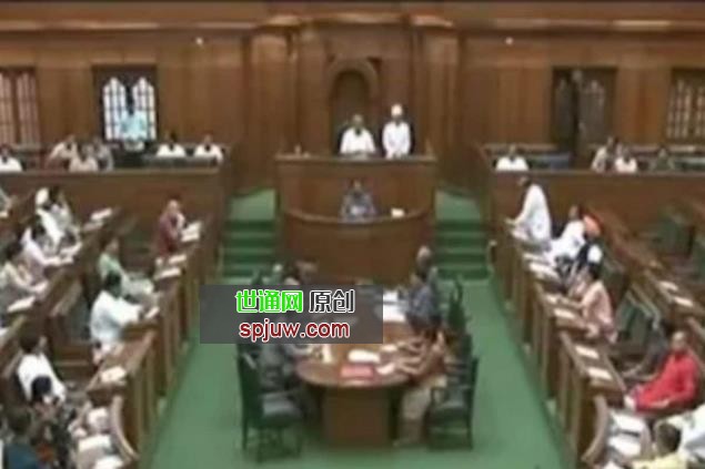 德里议会努力实现无纸化，所有70名议员都得到了ipad