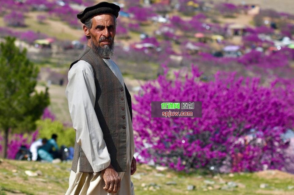 A man visits the Gol Ghandi Park in Charikar, Parwan province, Afghanistan, March 25, 2022. (AFP Photo)
