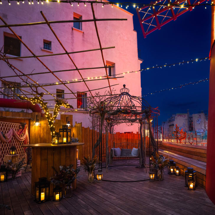 moulin rouge airbnb terrace