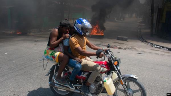 帮派和资金短缺阻碍了对海地人的救援