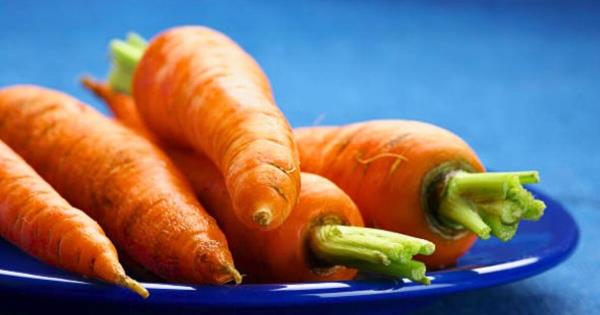保持胡萝卜新鲜两周或更长时间的“最佳”方法——不要把它们放在普通的地方