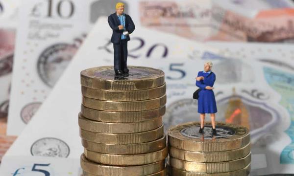 自报告首次实施以来，英国性别收入差距最小