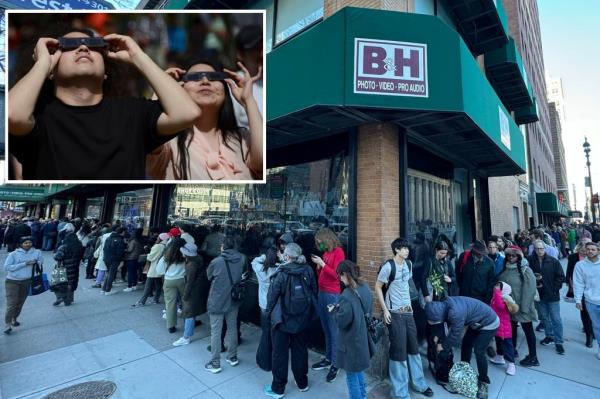 B&H被称为“城里最热门的俱乐部”，纽约人争相买日食眼镜